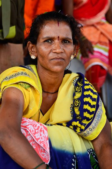 Neelam Ravte at Dahanu station