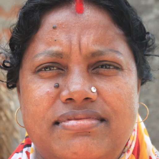Mayana Porel is a Homemaker from Kumarhat, Khanakul-II, Hooghly, West Bengal