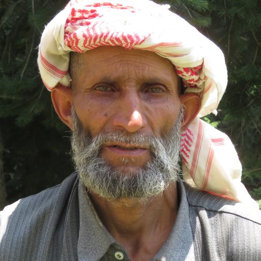 Mohammed Latif is a Daily wage farm labourer and porter from Mamer, Kangan, Ganderbal, Jammu and Kashmir