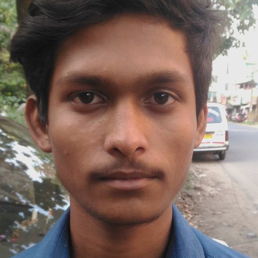 Mohammed Arman is a Student and part-time e-rickshaw driver from Barrackpore-II (town), Barrackpore-II, North 24 Parganas, West Bengal