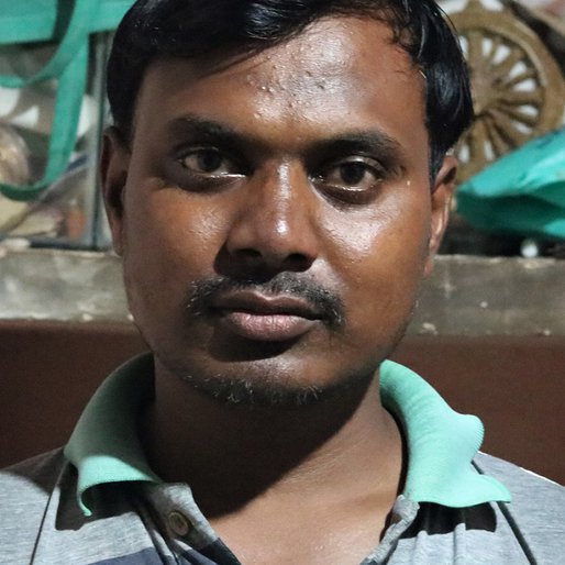 Rajkamal Singh is a Daily wage labourer from Kujidihi, Suliapada, Mayurbhanj, Odisha