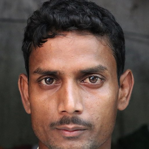 Ramesh Bora is a Daily wage farm labourer from Jagannathpur, Pipili, Puri, Odisha