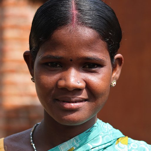 Sukurmuni Naik is a Homemaker from Ratandihi, Tiring, Mayurbhanj, Odisha
