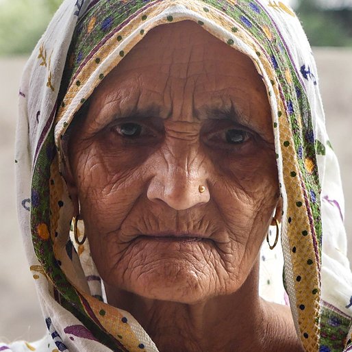 Sundar Devi is a Homemaker from Nuna Majra, Bahadurgarh, Jhajjar, Haryana