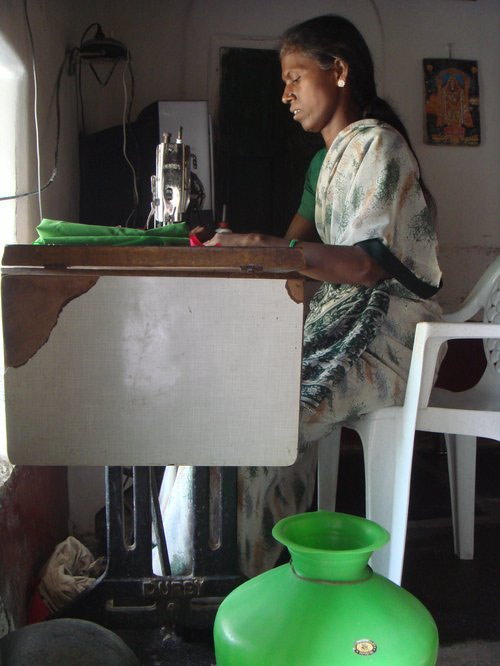 /static/media/uploads/Articles/P. Sainath/Weaving a life in Anantapur /dsc02133.jpg