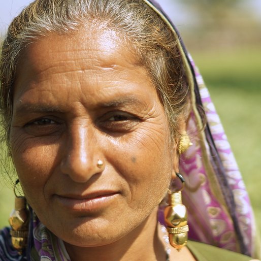 HEERABEN POPAT  is a Marginal farmer from Madhavpur, Porbandar, Porbandar, Gujarat
