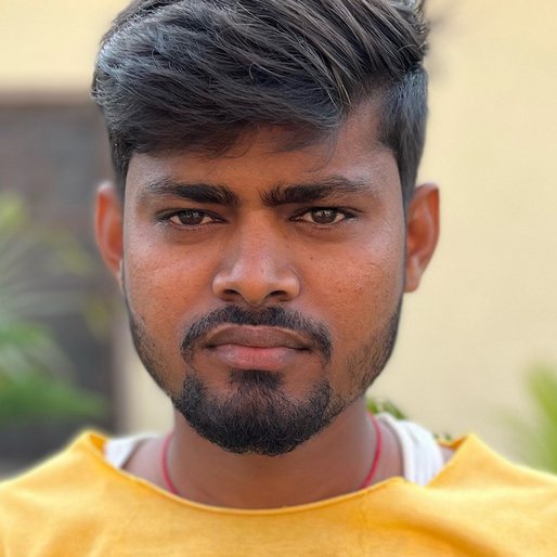Vikas Kumar is a Daily wage labourer from Pagra, Dalsinghsarai, Samastipur, Bihar